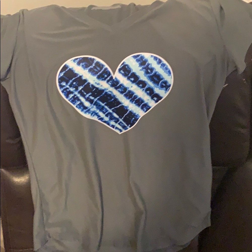 Comfy material t shirt